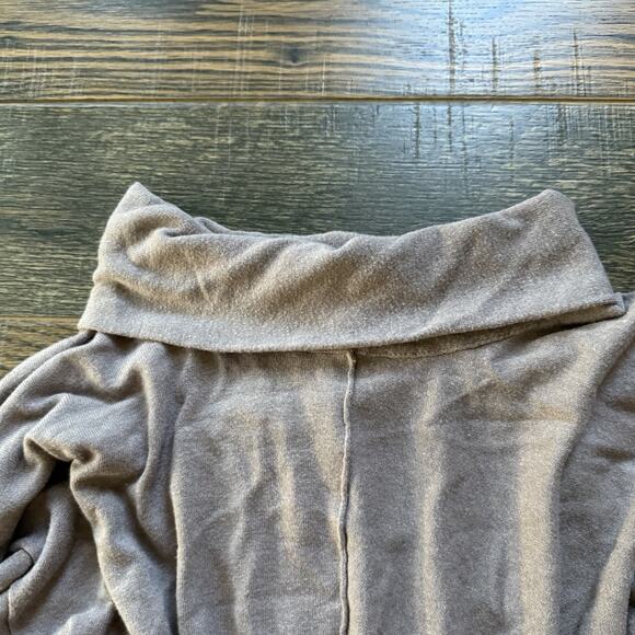 Cyrus Taupe Foldover Cowl Neck Lightweight Sweater Women’s Small - Picture 2 of 5